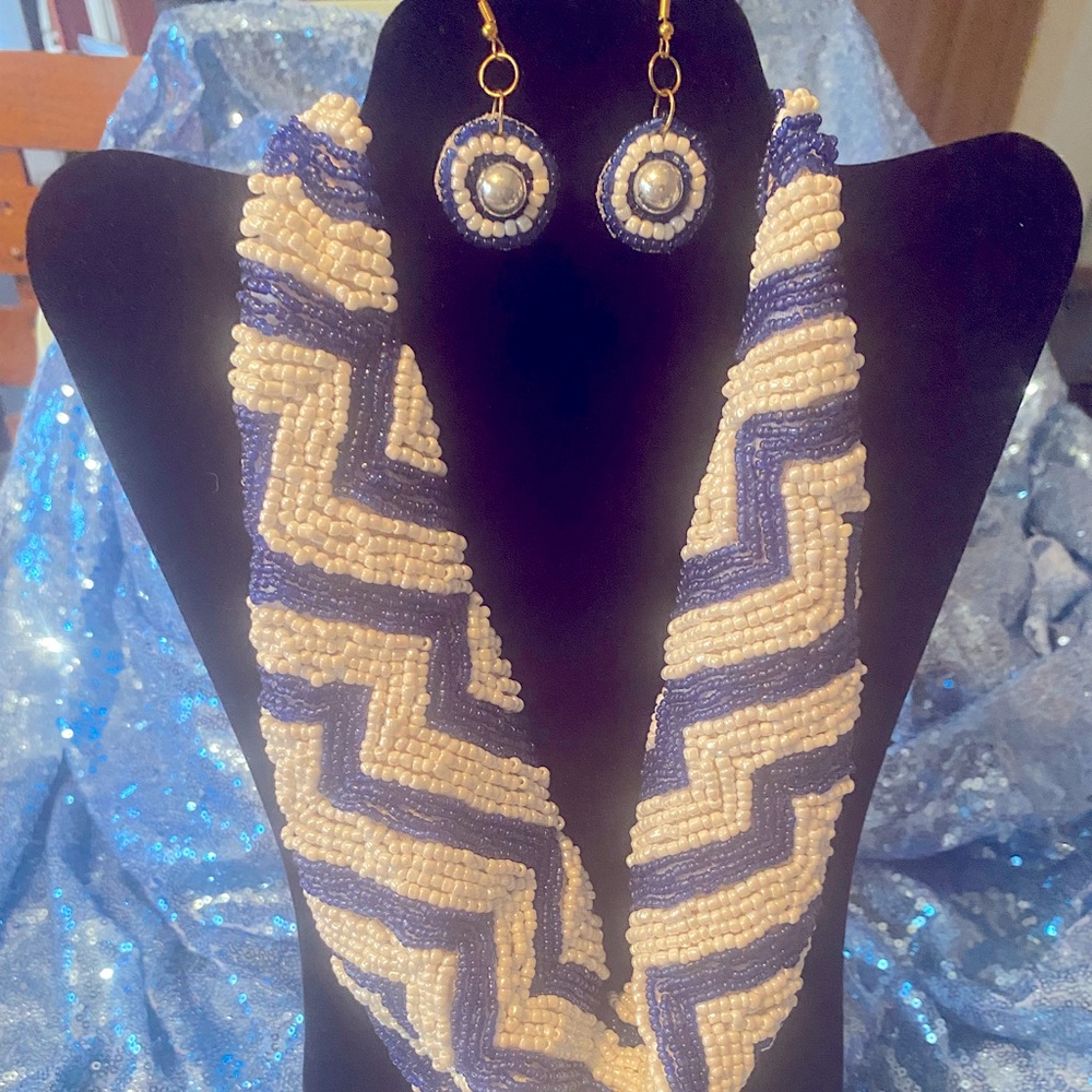 Beautiful blue & white beaded necklace/earring set